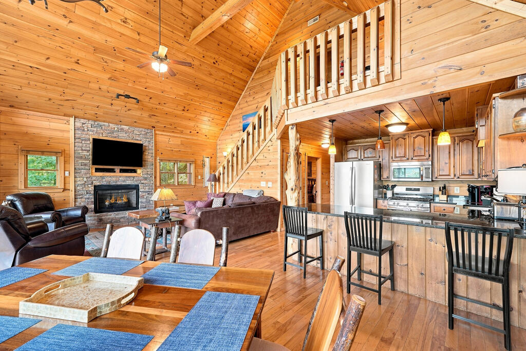 435371 Mineral Bluff Active