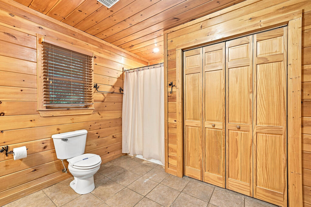 435371 Mineral Bluff Active