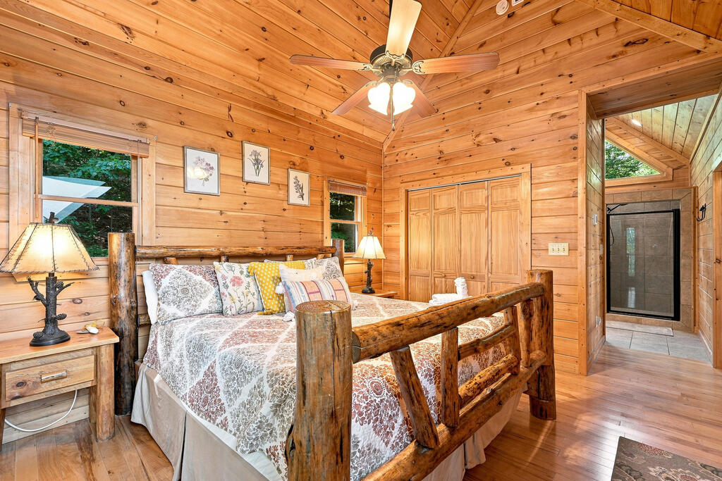 435371 Mineral Bluff Active