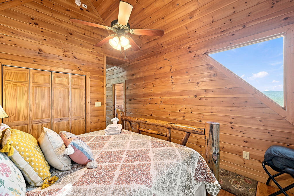 435371 Mineral Bluff Active