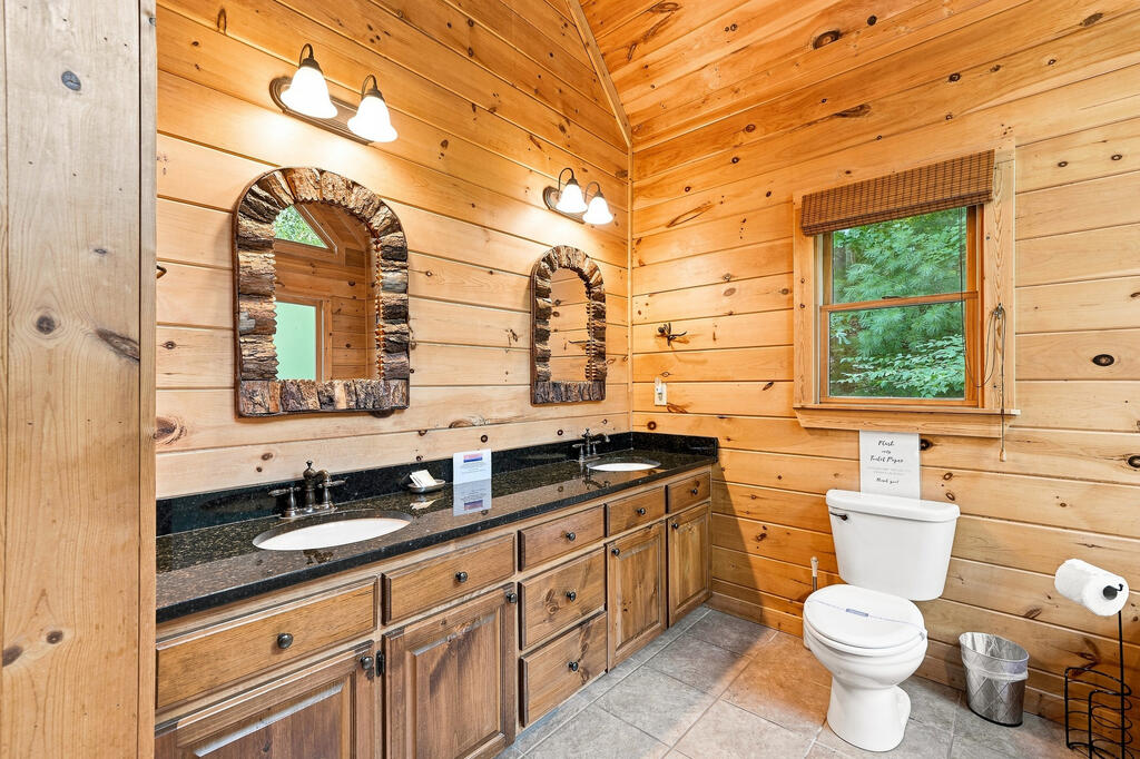 435371 Mineral Bluff Active