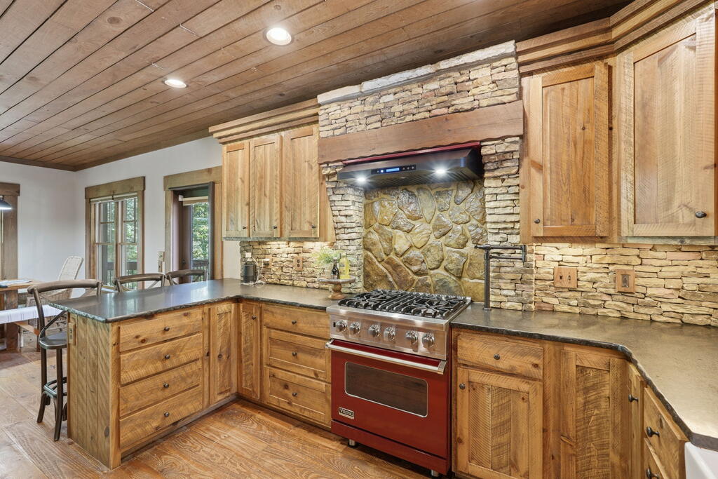 435374 McCaysville Active
