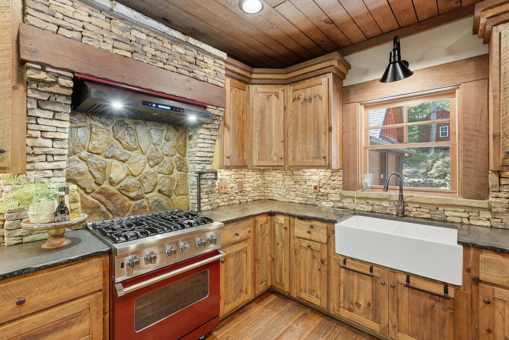435374 McCaysville Active