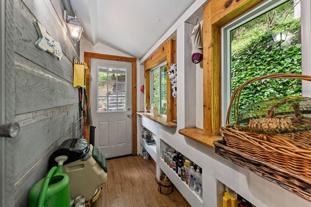 435375 Mineral Bluff Active