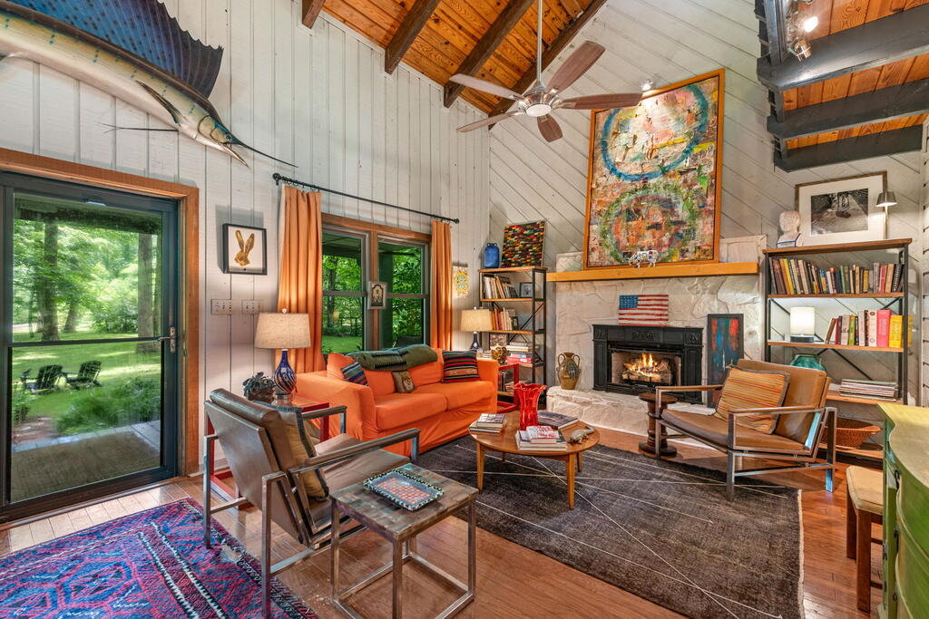 435383 Blue Ridge Active