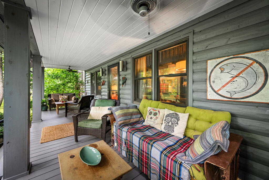 435383 Blue Ridge Active