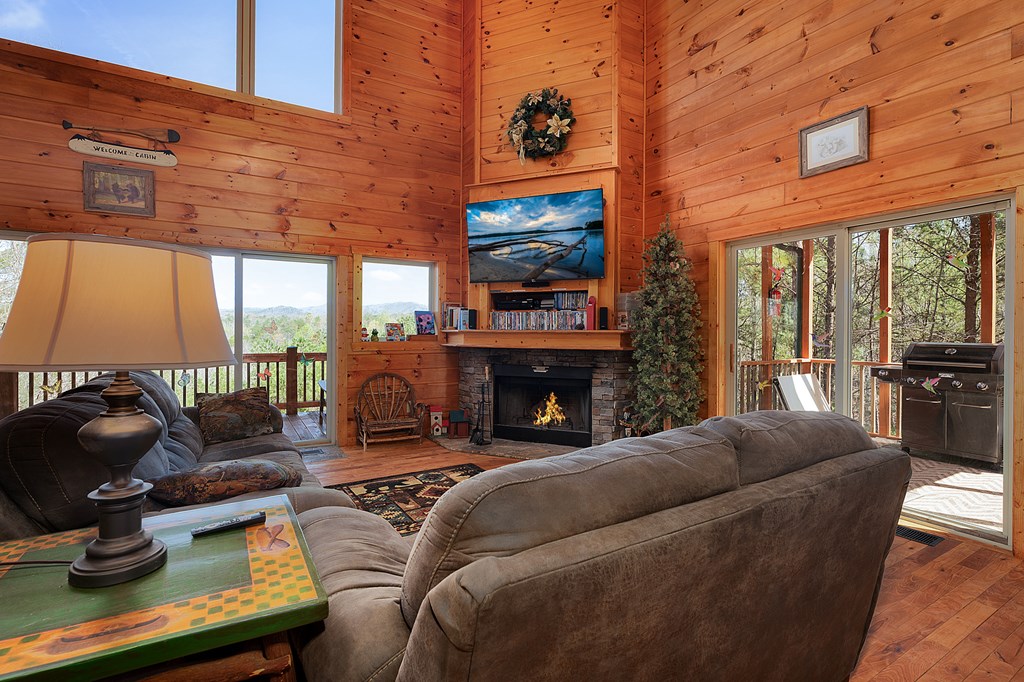 435389 Ellijay Active