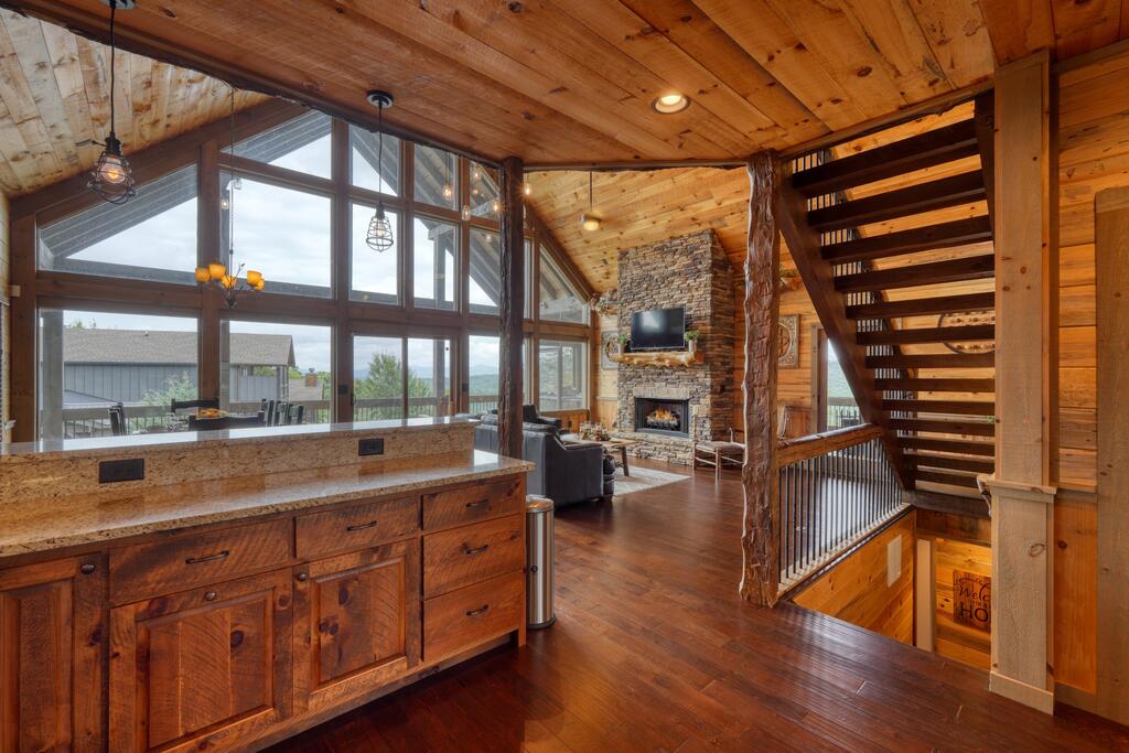 435393 Blue Ridge Active