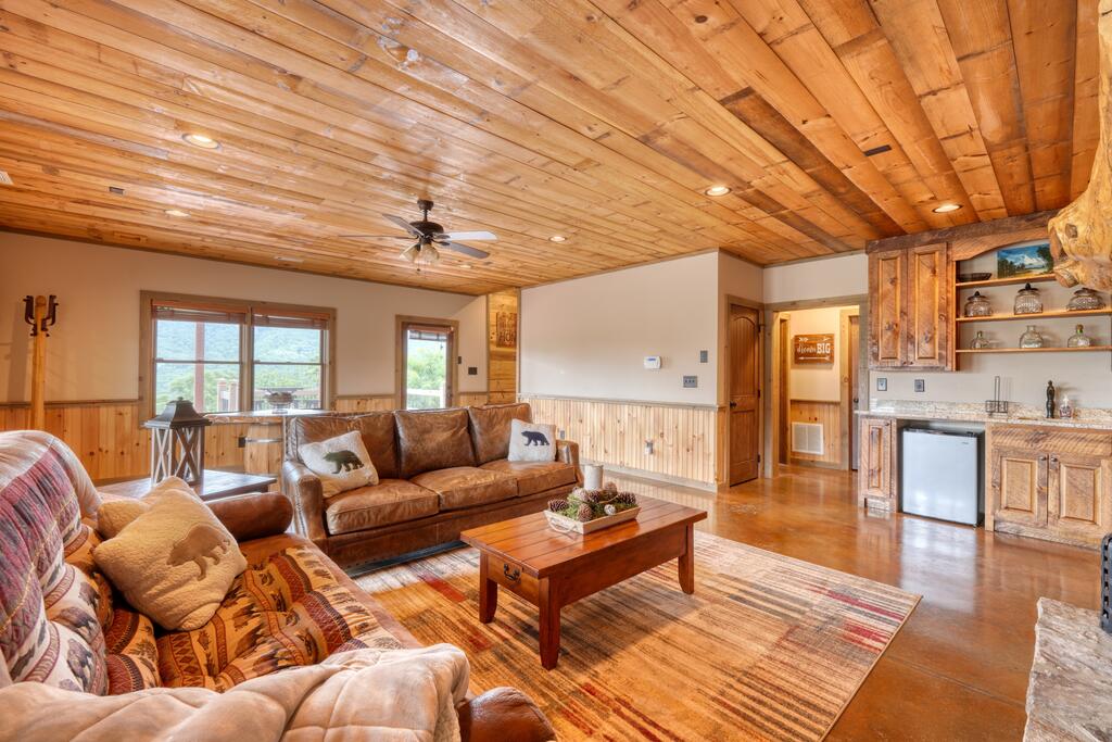 435393 Blue Ridge Active