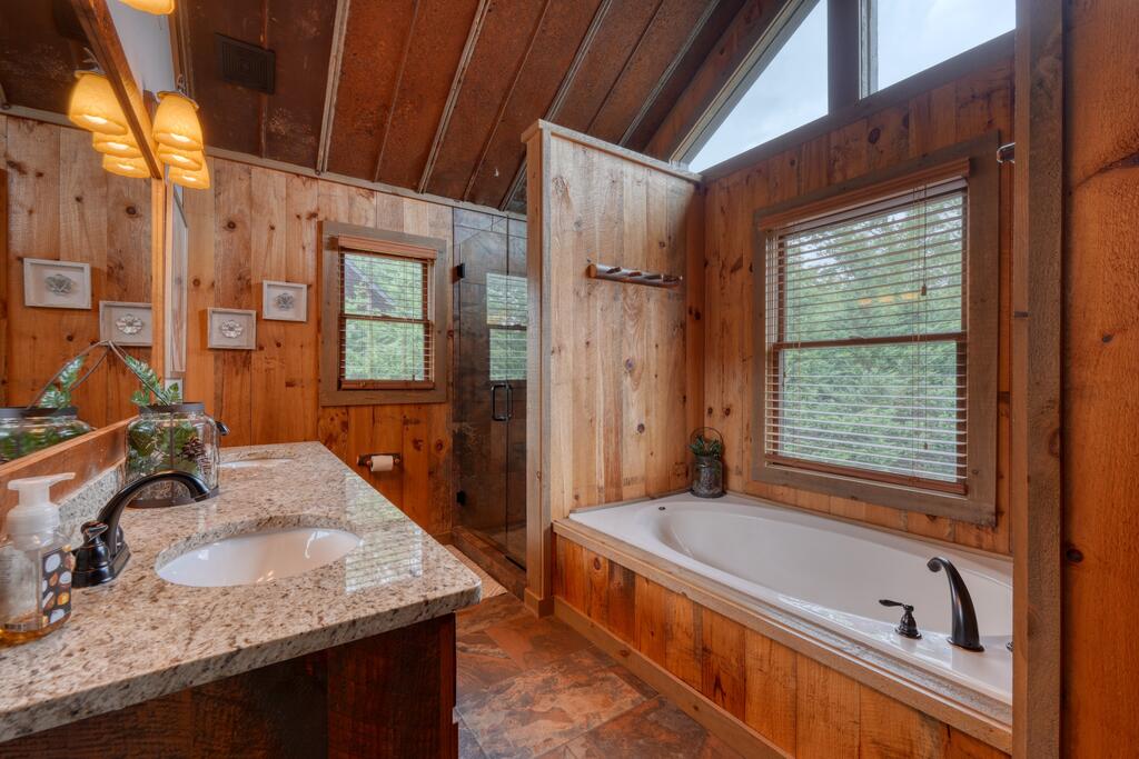 435393 Blue Ridge Active
