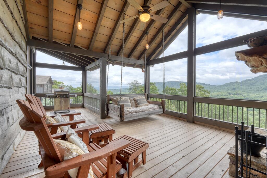 435393 Blue Ridge Active