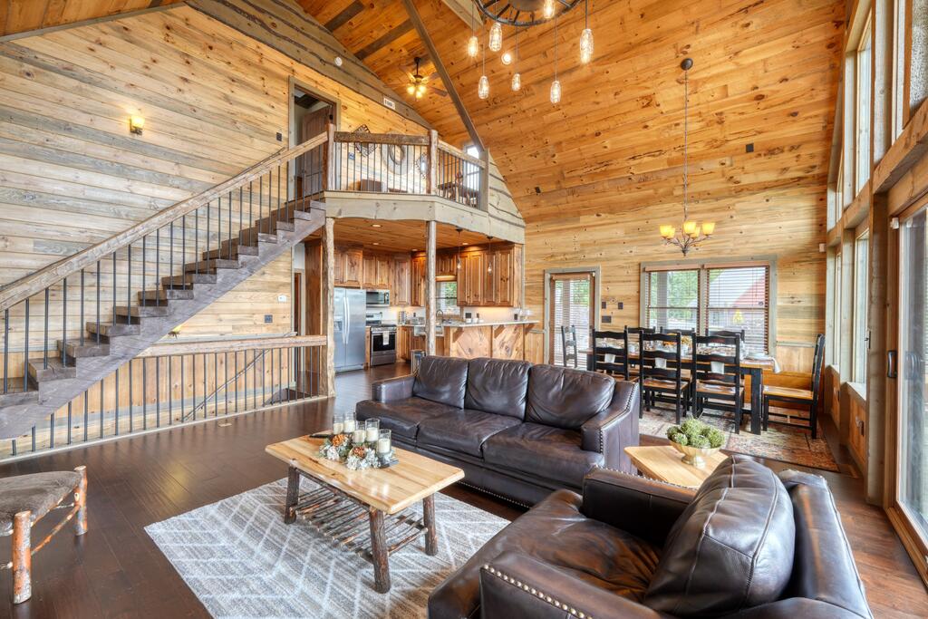 435393 Blue Ridge Active
