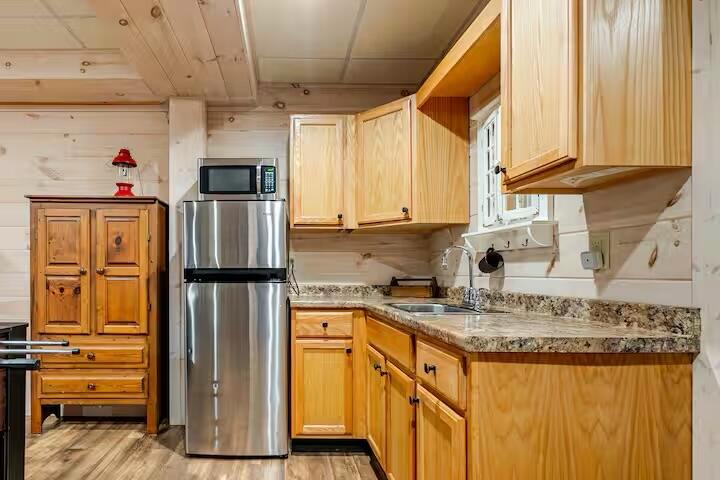 435398 Ellijay Active