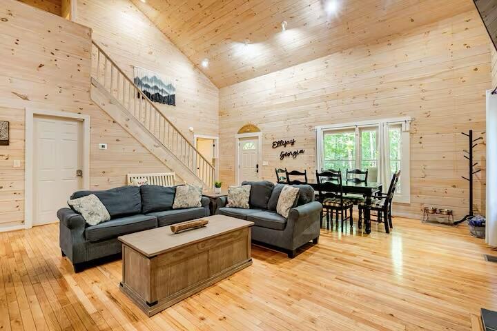 435398 Ellijay Active