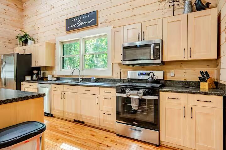 435398 Ellijay Active