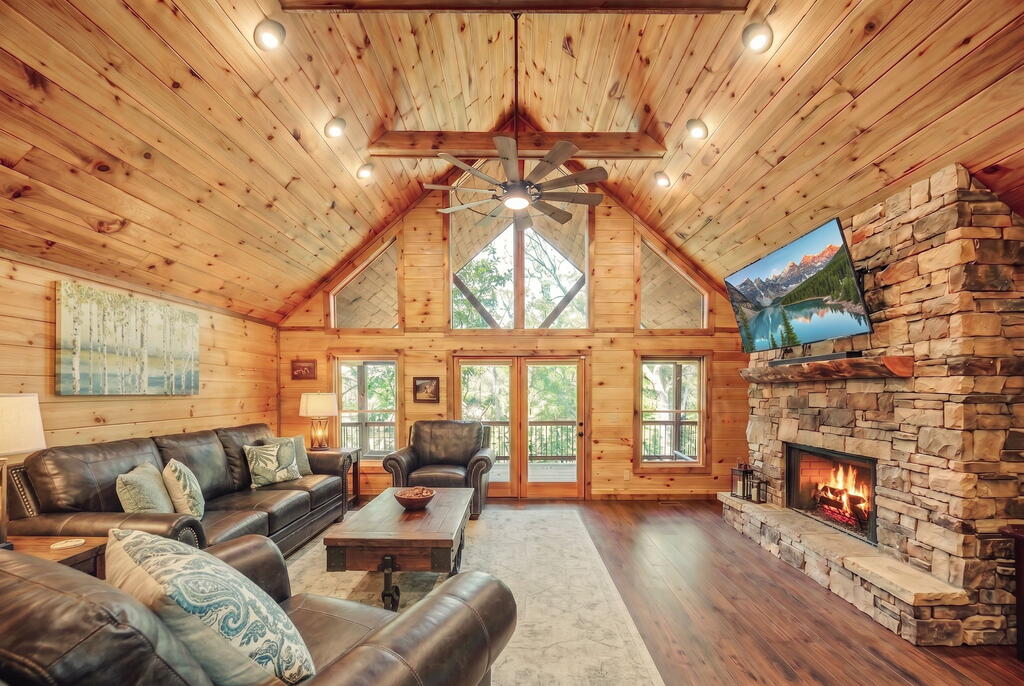435402 Mineral Bluff Active