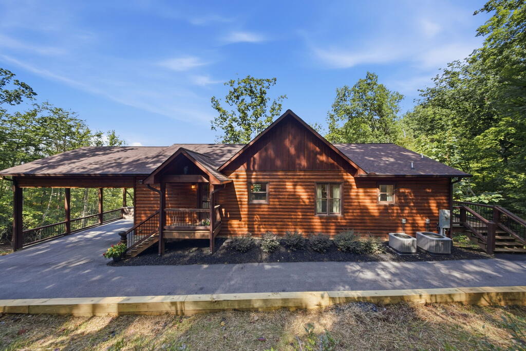 435402 Mineral Bluff Active