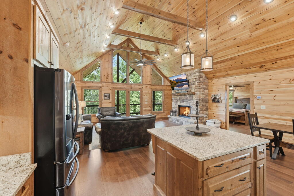 435402 Mineral Bluff Active