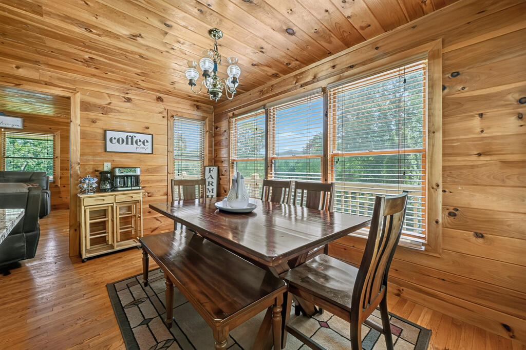 435403 Morganton Active