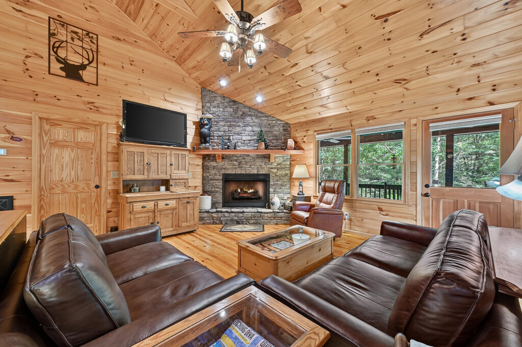 435410 Ellijay Active