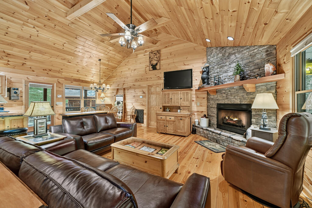 435410 Ellijay Active
