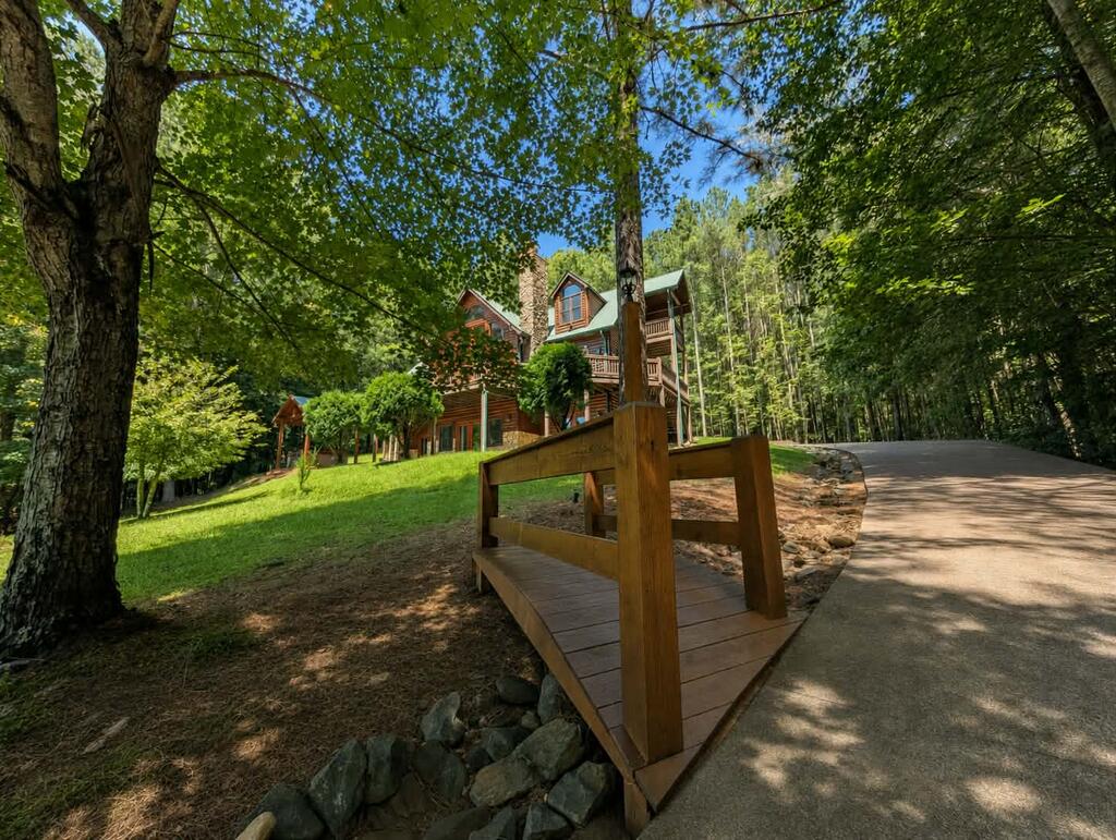 435415 Ellijay Active