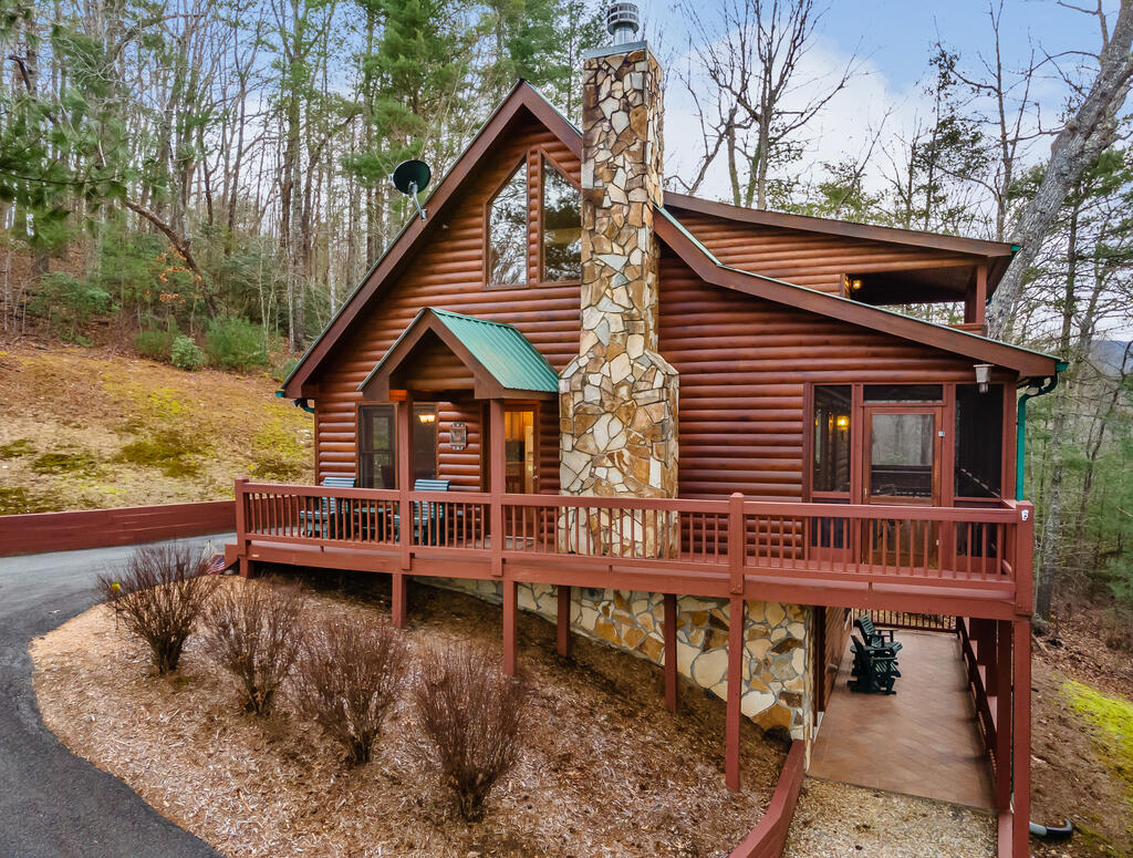 435421 Blue Ridge Active