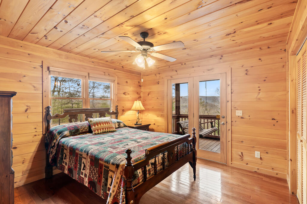 435421 Blue Ridge Active