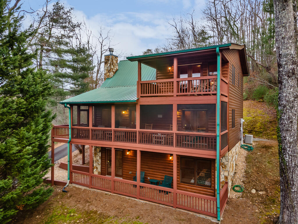 435421 Blue Ridge Active