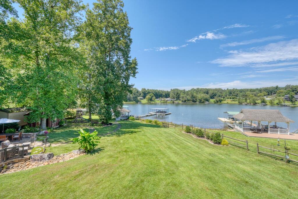 435423 Hayesville Active