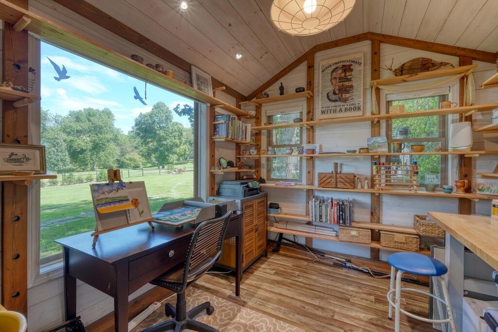 435423 Hayesville Active