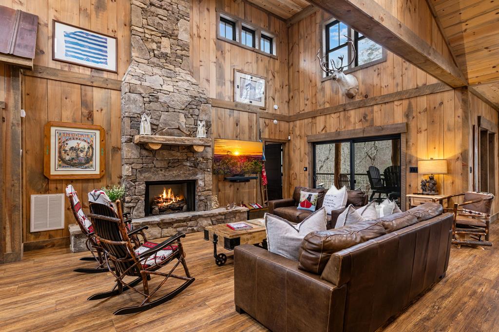 435430 Blue Ridge Active