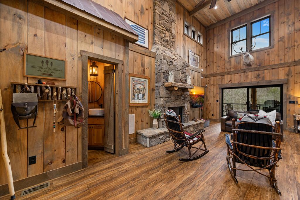 435430 Blue Ridge Active