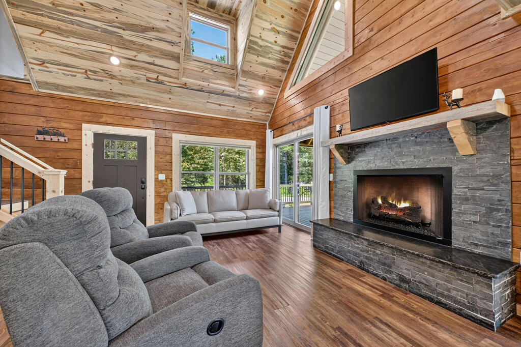 435442 Ellijay Active