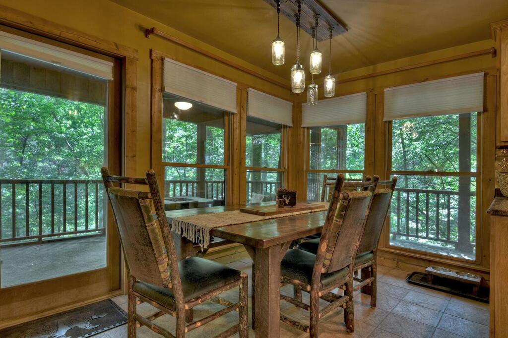 435461 Ellijay Active