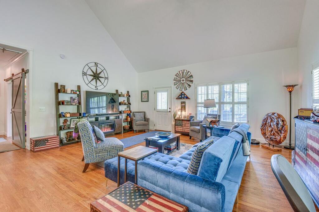 435490 Hiawassee Active