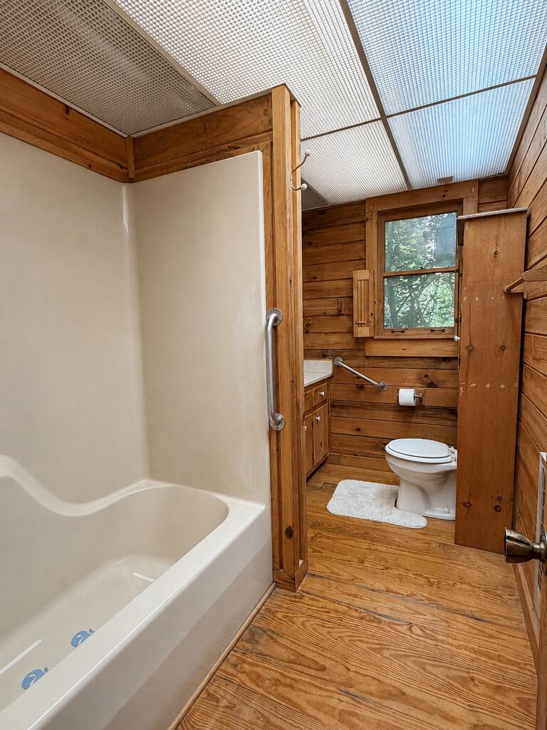 435514 Blue Ridge Active