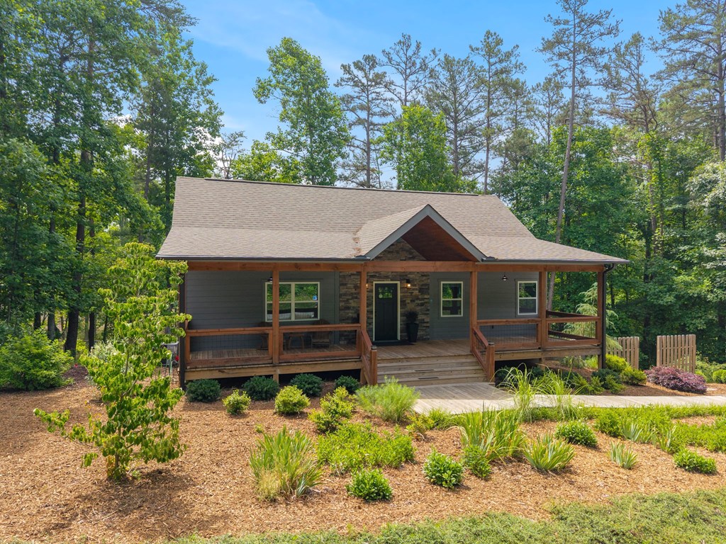 435526 Blue Ridge Active
