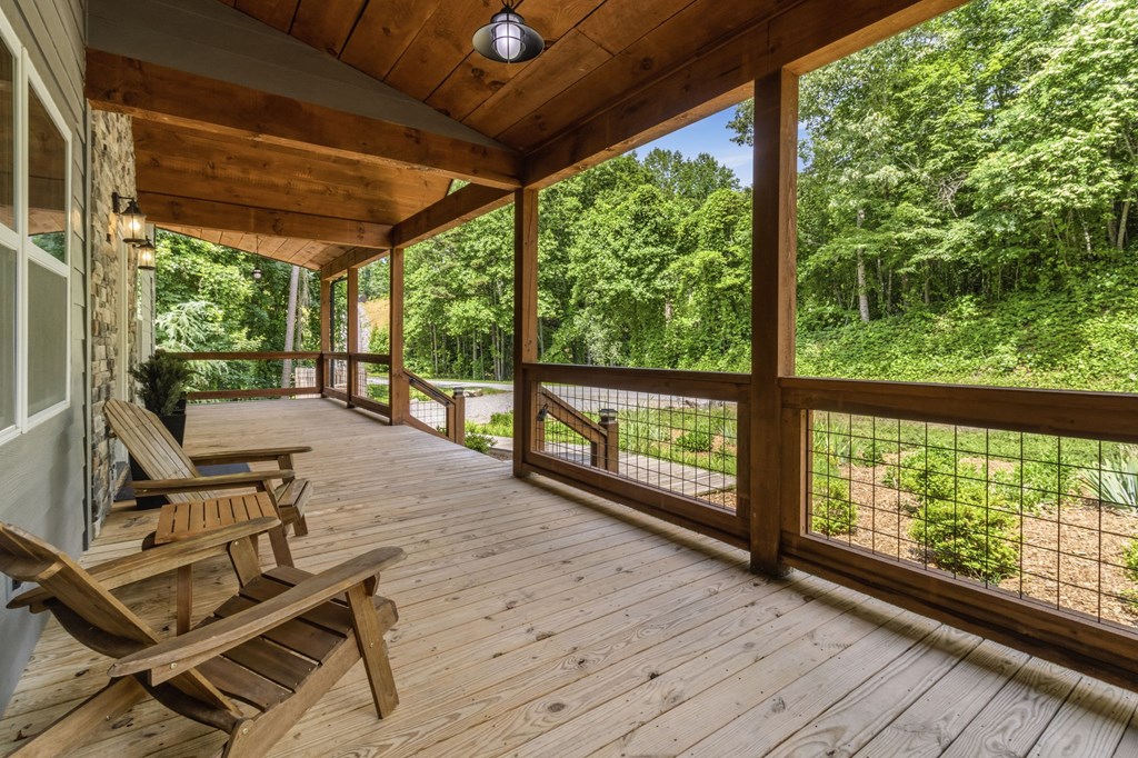435526 Blue Ridge Active