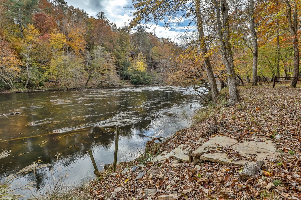 435528 Ellijay Active