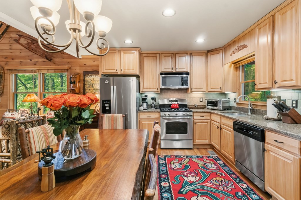 435530 Ellijay Active