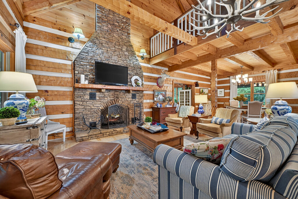 435545 Ellijay Active