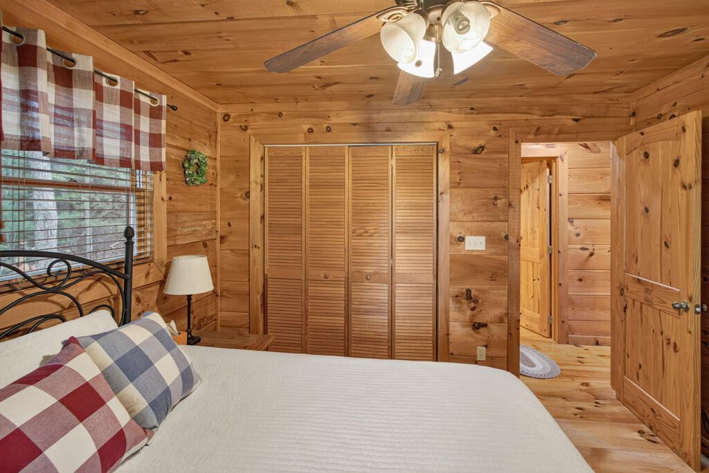 435554 Morganton Active