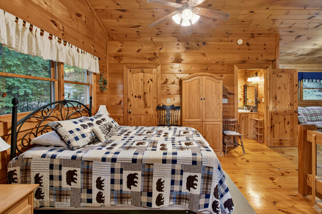435554 Morganton Active