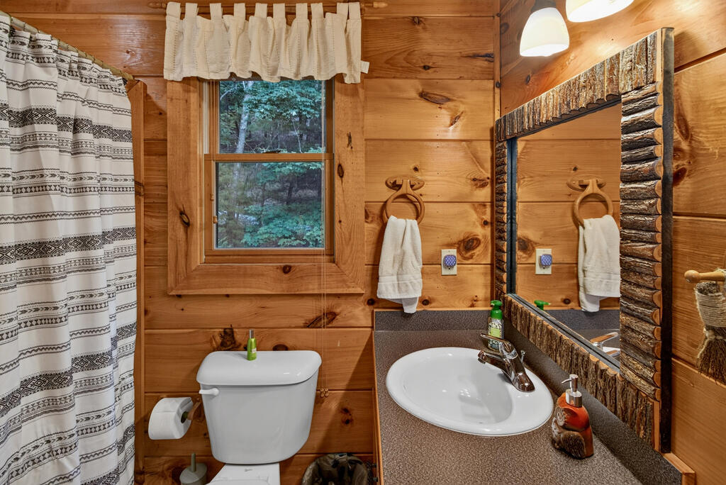 435554 Morganton Active