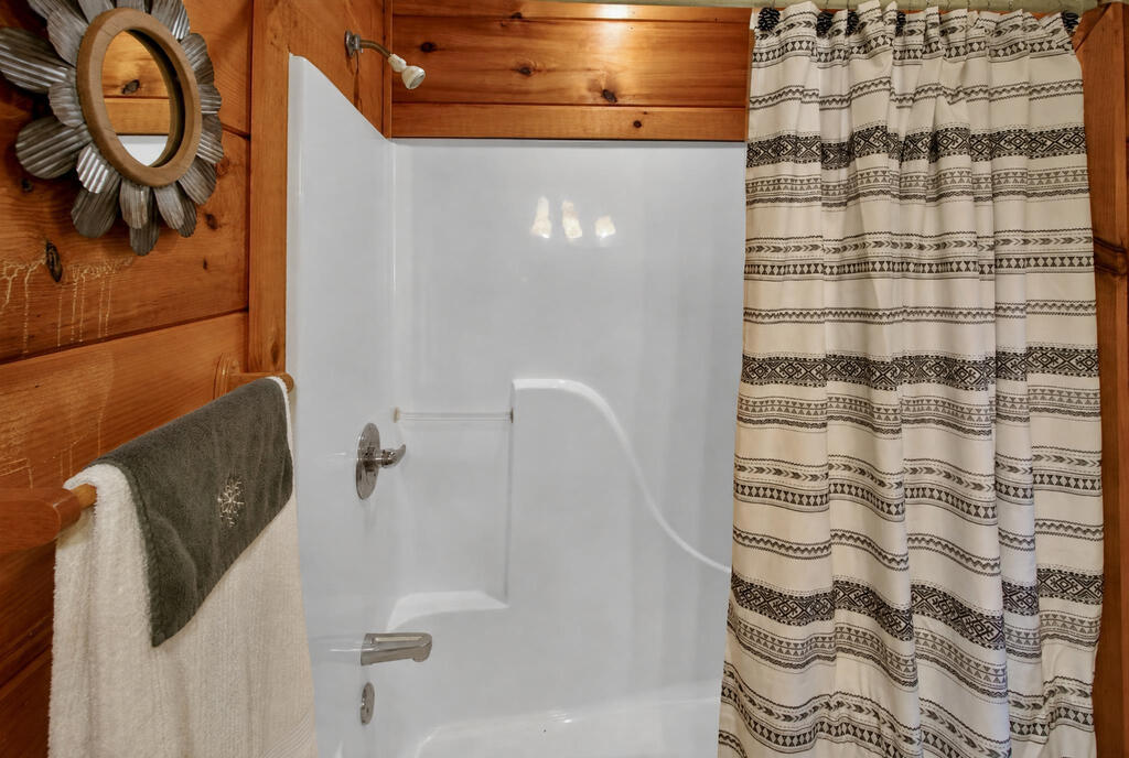 435554 Morganton Active