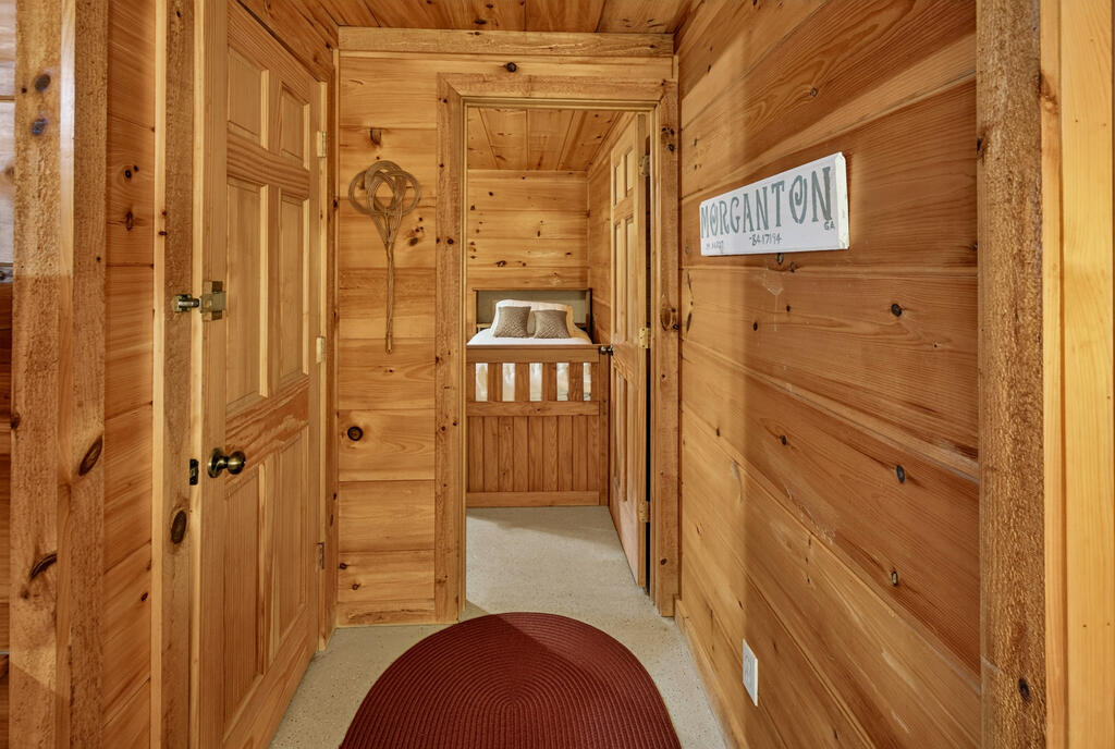 435554 Morganton Active
