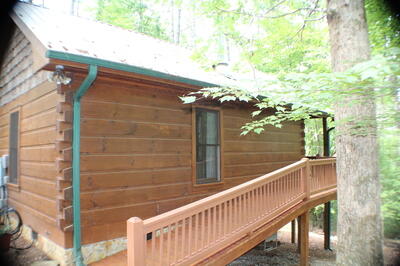 435557 Blue Ridge Active