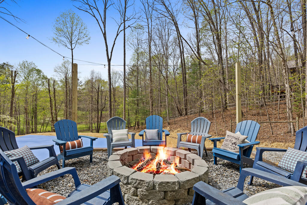 435584 Blue Ridge Active