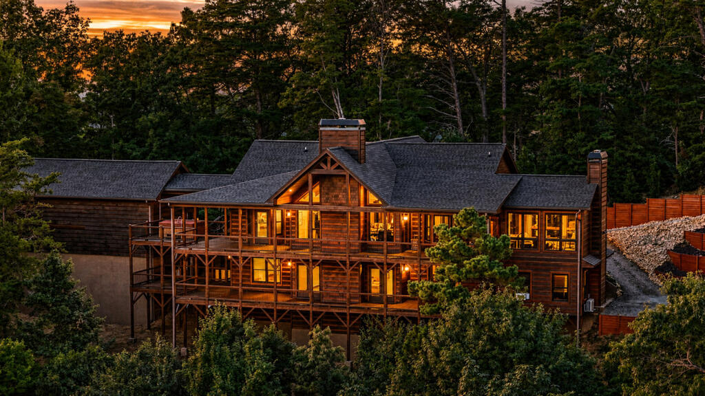 435586 Blue Ridge Active